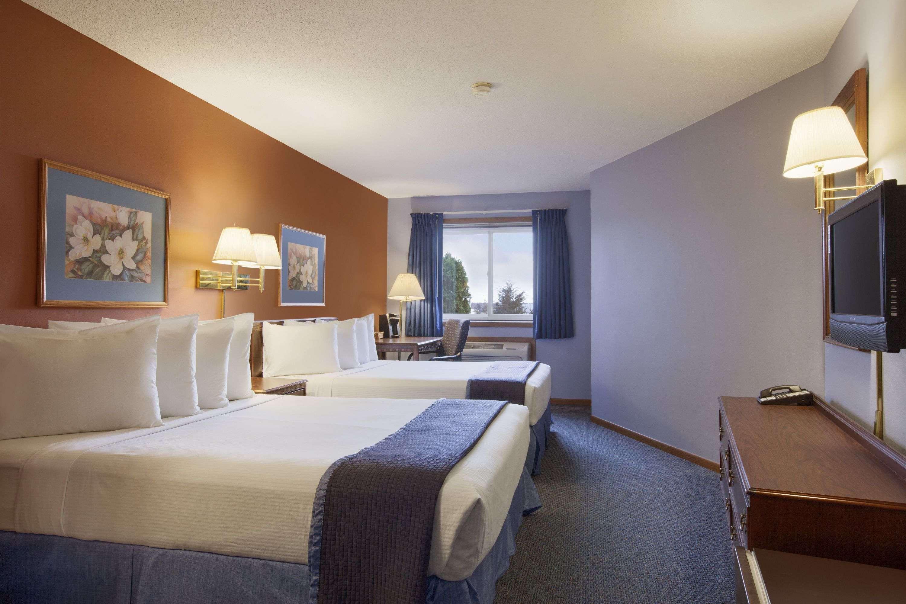 Travelodge By Wyndham Motel Of St Cloud Saint Cloud Exterior photo